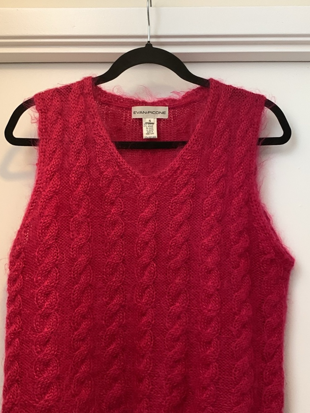 Evan Picone Bright Pink Cable-Knit Mohair-Blend V-Neck Sweater Vest
